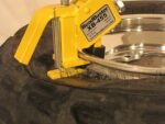 ?BeadBuster ATV/Motorcycle / 4x4 / Lawn Mower Tire Bead Breaker Tool